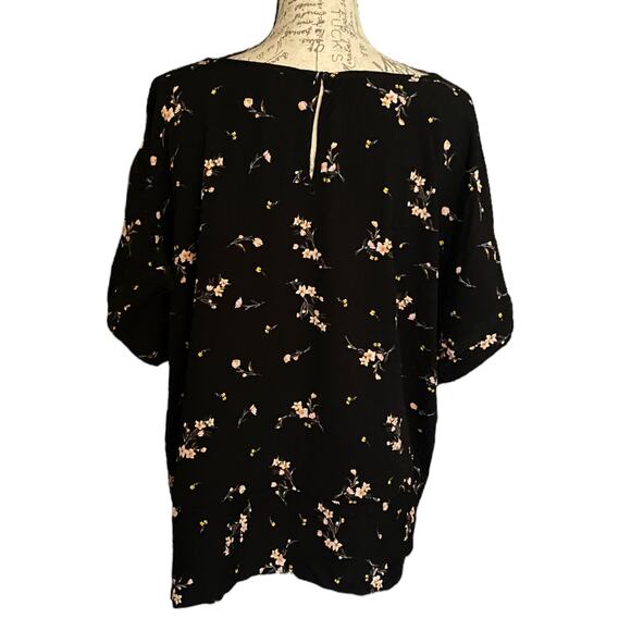 Buffalo David Bitton Black Floral Knotted Front Shirt XX-Large NEW - Picture 2 of 4
